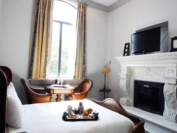 What is the check-in policy at Chateau Avalon?